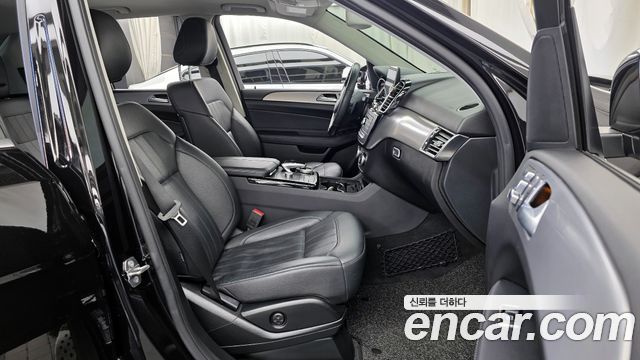 Mercedes-Benz GLE-Class GLE350 d 4MATIC