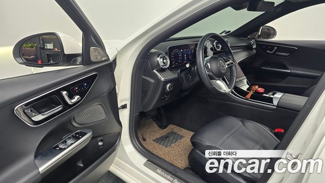 Mercedes-Benz C-Class C200 4MATIC Avantgarde