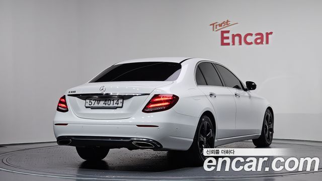 Mercedes-Benz E-Class E200 Avantgarde