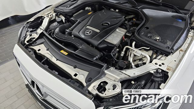 Mercedes-Benz E-Class E200 Avantgarde