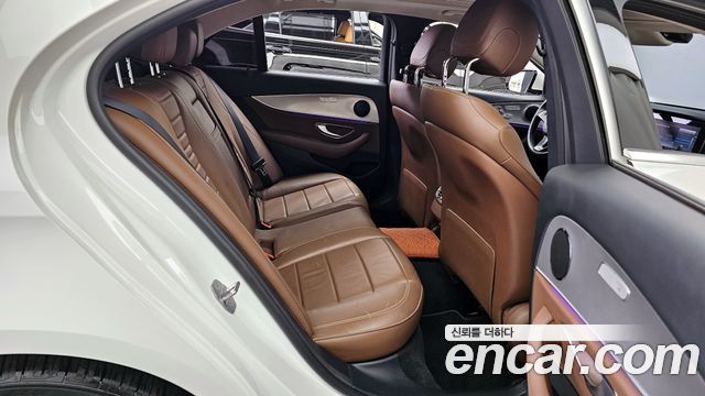 Mercedes-Benz E-Class E200 Avantgarde