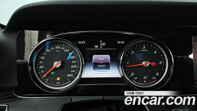 Mercedes-Benz E-Class E220d 4MATIC Avantgarde