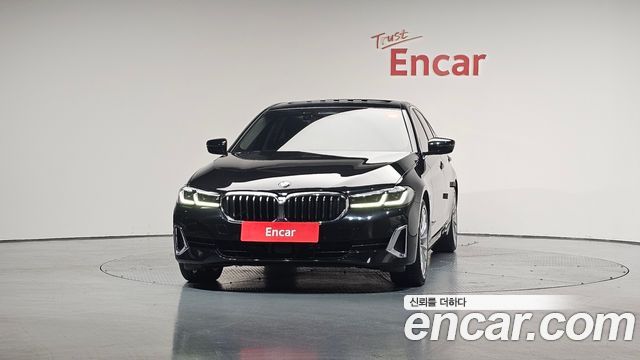 BMW 5-Series 523d xDrive Luxury