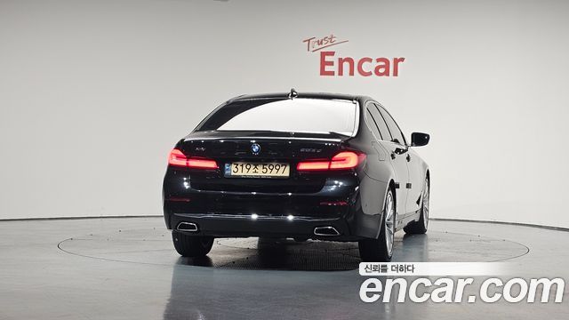 BMW 5-Series 523d xDrive Luxury