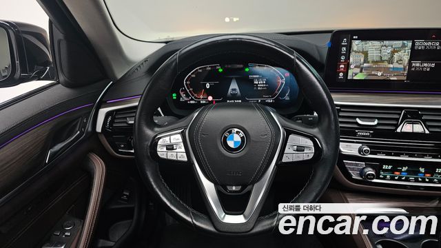 BMW 5-Series 523d xDrive Luxury