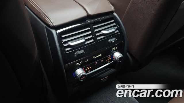 BMW 5-Series 523d xDrive Luxury