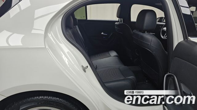 Mercedes-Benz A-Class A220 Hatchback