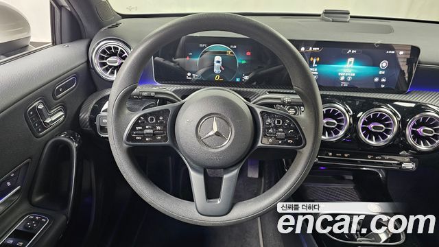 Mercedes-Benz A-Class A220 Hatchback