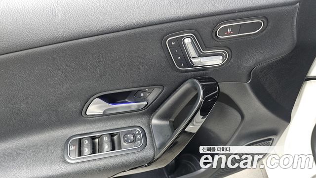 Mercedes-Benz A-Class A220 Hatchback