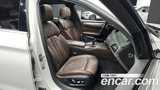 BMW 5-Series 520d M Sport Package Plus