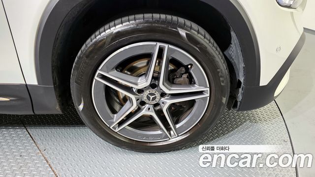 Mercedes-Benz GLB-Class GLB250 4MATIC