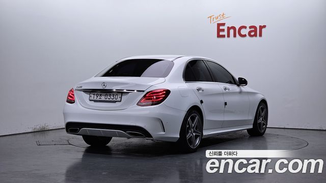 Mercedes-Benz C-Class C200 AMG Line