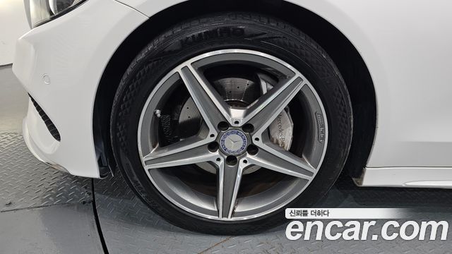 Mercedes-Benz C-Class C200 AMG Line