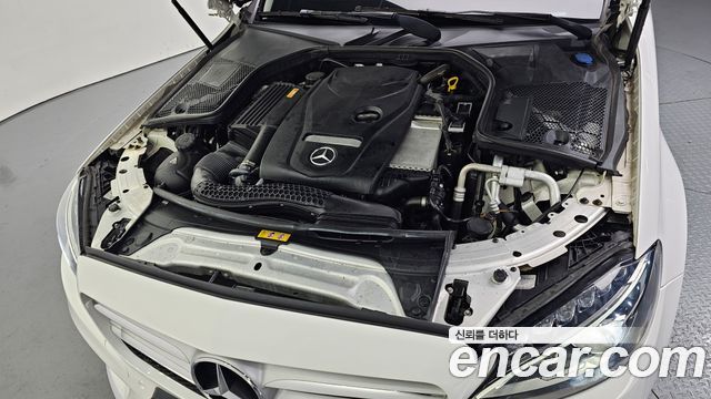 Mercedes-Benz C-Class C200 AMG Line