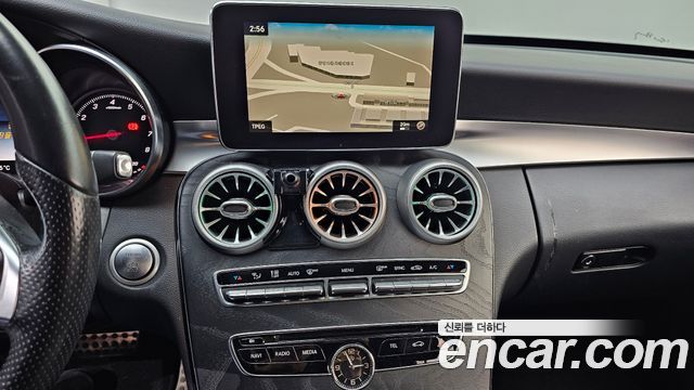 Mercedes-Benz C-Class C200 AMG Line