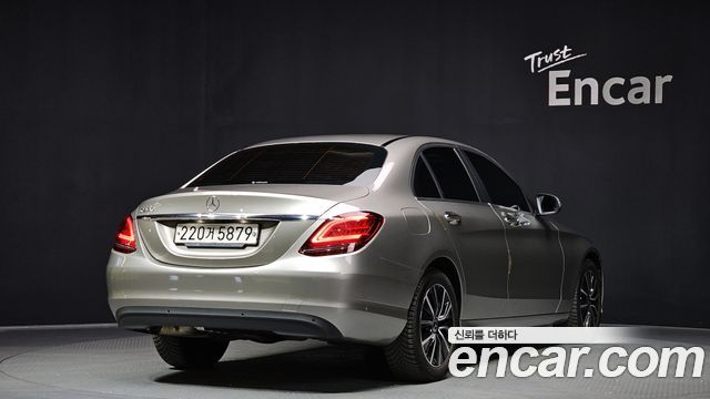 Mercedes-Benz C-Class C200