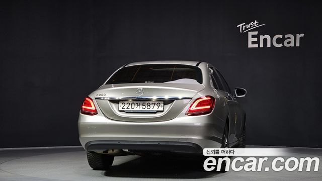 Mercedes-Benz C-Class C200