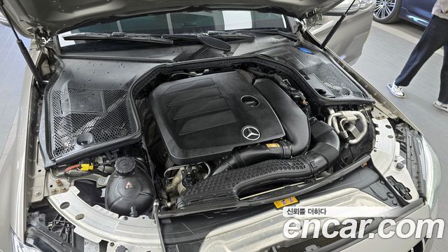 Mercedes-Benz C-Class C200