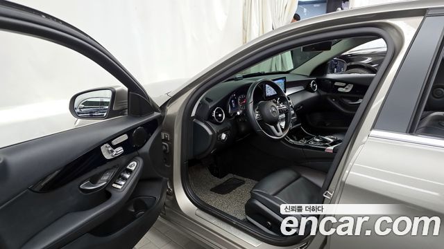 Mercedes-Benz C-Class C200