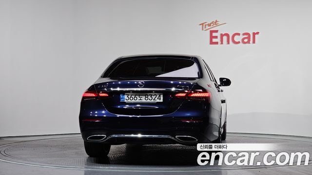 Mercedes-Benz E-Class E350 4MATIC AMG Line