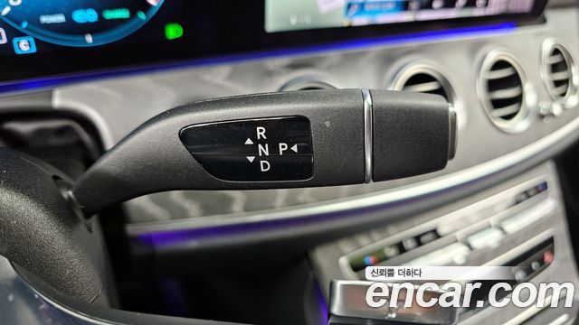 Mercedes-Benz E-Class E350 4MATIC AMG Line