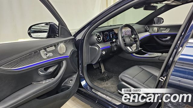 Mercedes-Benz E-Class E350 4MATIC AMG Line