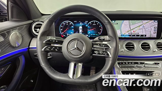 Mercedes-Benz E-Class E350 4MATIC AMG Line