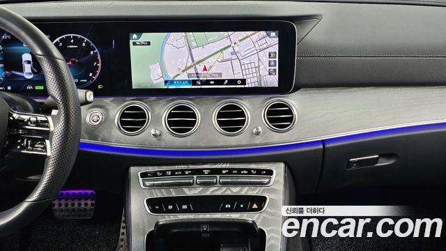Mercedes-Benz E-Class E350 4MATIC AMG Line