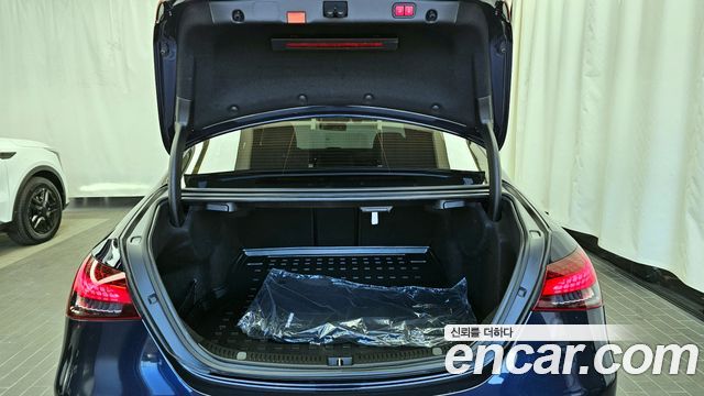Mercedes-Benz E-Class E350 4MATIC AMG Line