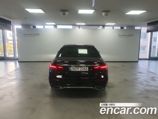 Mercedes-Benz E-Class E220d 4MATIC AMG Line