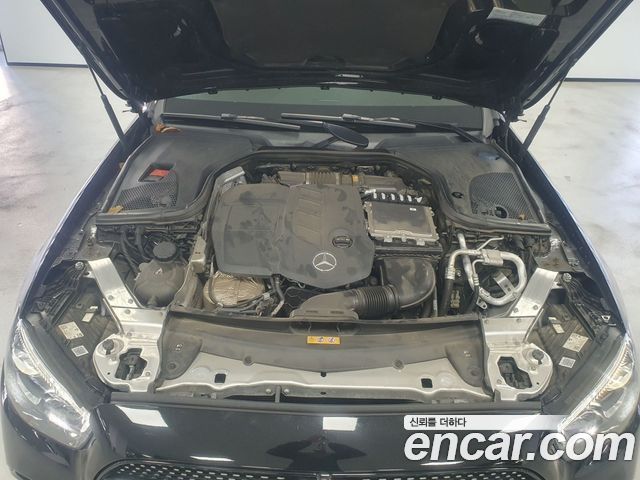 Mercedes-Benz E-Class E220d 4MATIC AMG Line