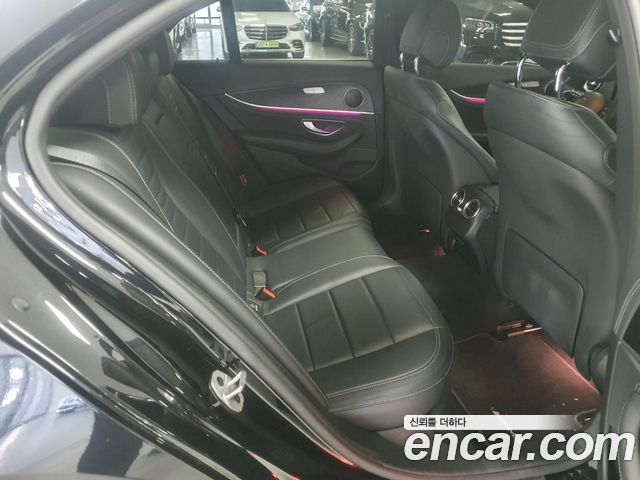 Mercedes-Benz E-Class E220d 4MATIC AMG Line