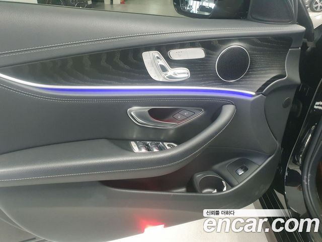Mercedes-Benz E-Class E220d 4MATIC AMG Line