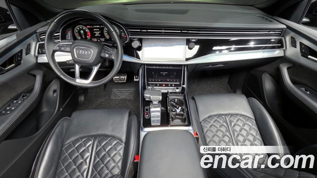 Audi Q8 55 TFSI Quattro Premium