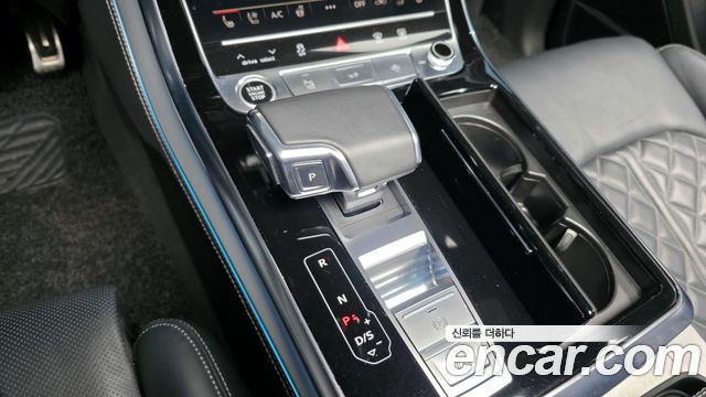 Audi Q8 55 TFSI Quattro Premium