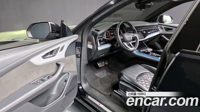 Audi Q8 55 TFSI Quattro Premium