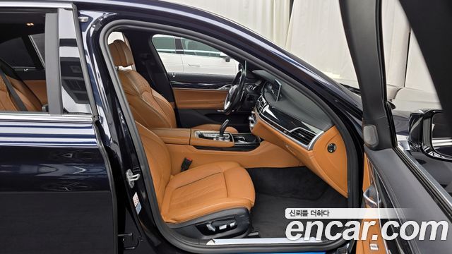 BMW 7-Series 740Li xDrive M Sport Package