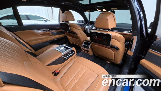 BMW 7-Series 740Li xDrive M Sport Package