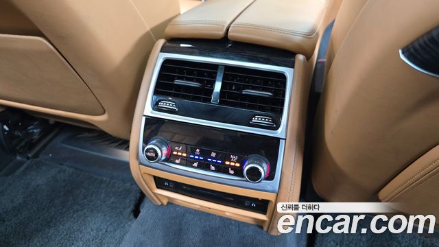 BMW 7-Series 740Li xDrive M Sport Package