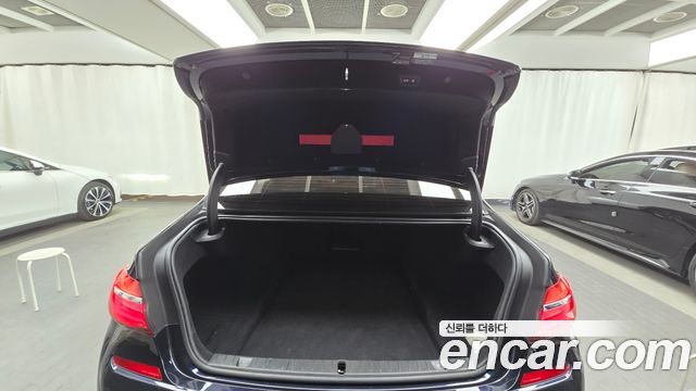 BMW 7-Series 740Li xDrive M Sport Package