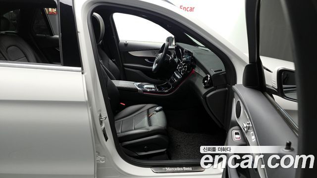 Mercedes-Benz GLC-Class GLC220 d 4MATIC