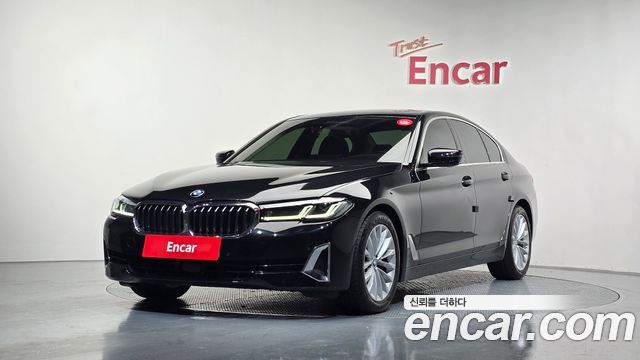 BMW 5-Series 520i Luxury