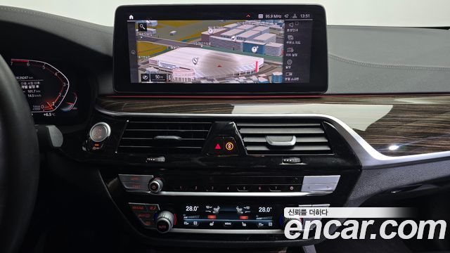 BMW 5-Series 520i Luxury