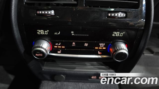 BMW 5-Series 520i Luxury