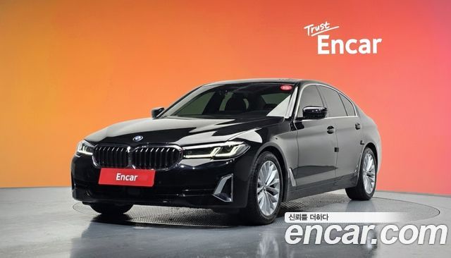 BMW 5-Series 520i Luxury