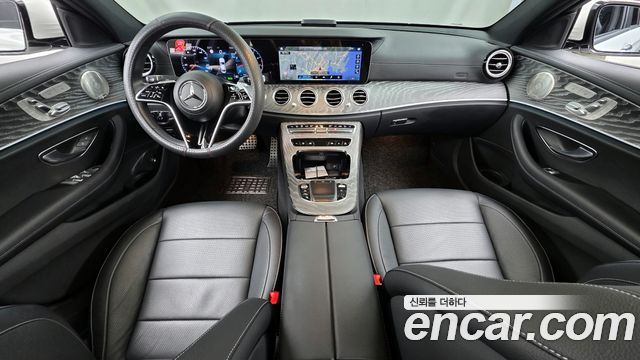Mercedes-Benz E-Class E350 4MATIC Exclusive