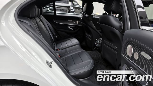Mercedes-Benz E-Class E350 4MATIC Exclusive