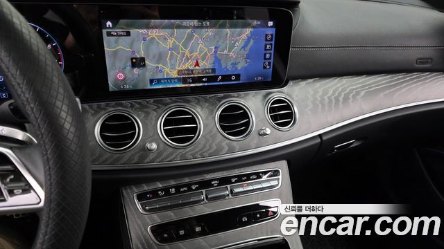 Mercedes-Benz E-Class E350 4MATIC Exclusive