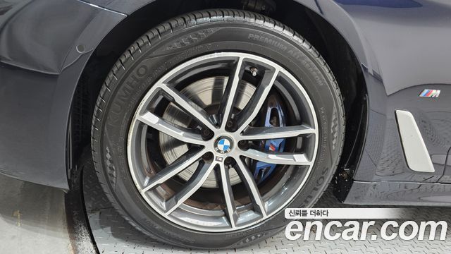 BMW 5-Series 523d M Sport