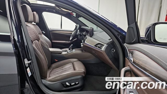 BMW 5-Series 523d M Sport